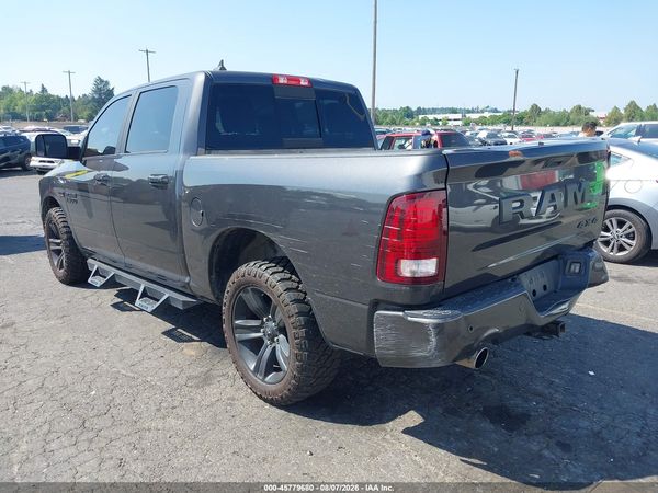 2017 RAM 1500 NIGHT  4X4 5'7 BOX