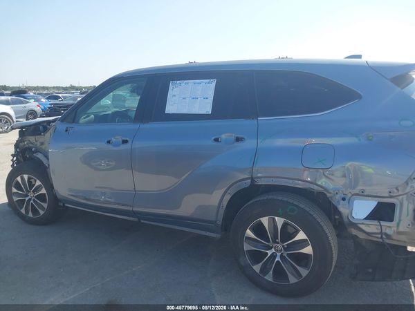 2022 TOYOTA HIGHLANDER