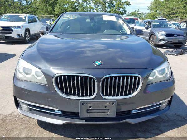 2015 BMW 740I