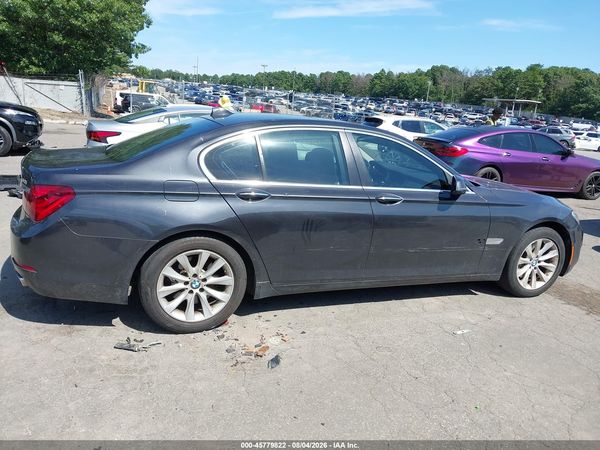 2015 BMW 740I