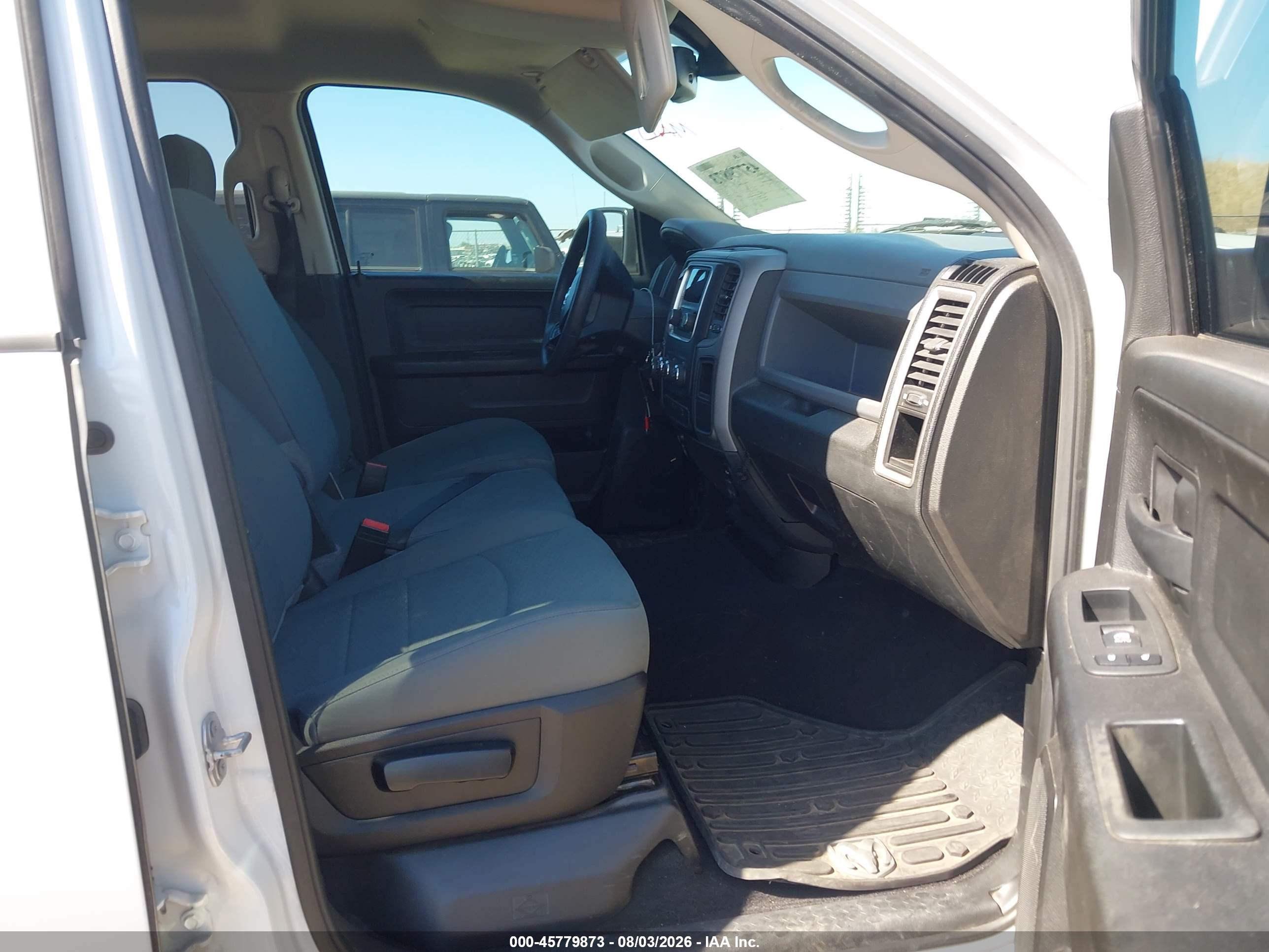 2020 RAM 1500 CLASSIC TRADESMAN  4X2 6'4 BOX