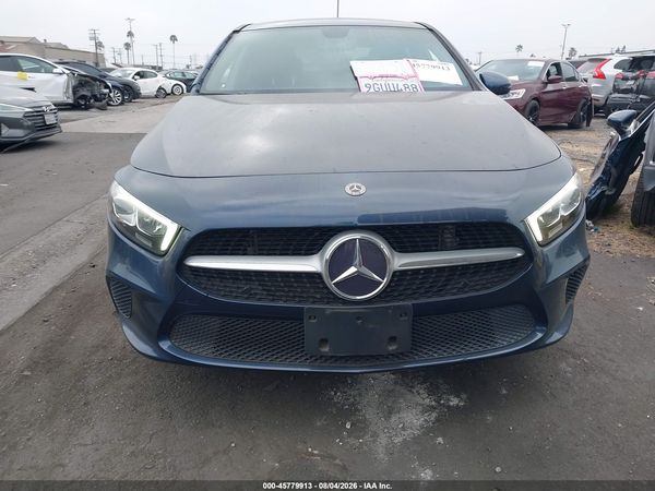 2019 MERCEDES-BENZ A 220 A220