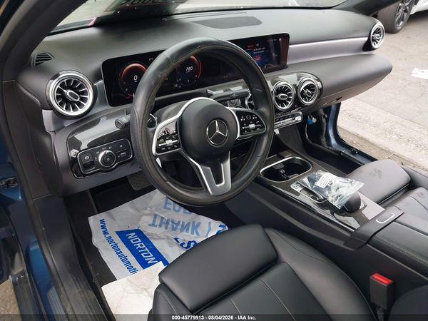 2019 MERCEDES-BENZ A 220 A220