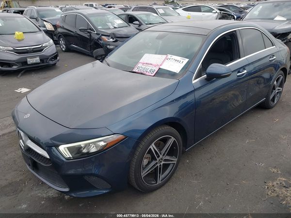 2019 MERCEDES-BENZ A 220 A220