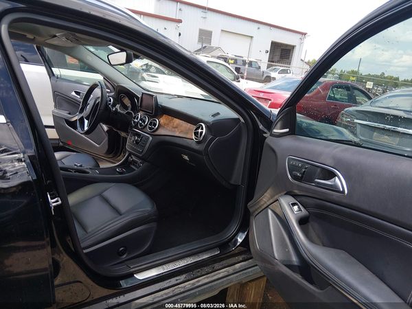 2015 MERCEDES-BENZ GLA 250 4MATIC