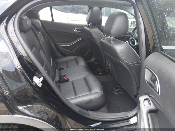 2015 MERCEDES-BENZ GLA 250 4MATIC