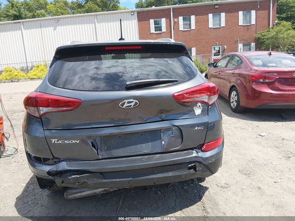2017 HYUNDAI TUCSON SE
