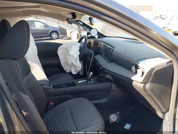 2026 NISSAN KICKS SV — I5