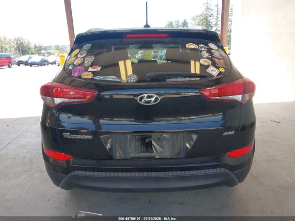 2017 HYUNDAI TUCSON SE