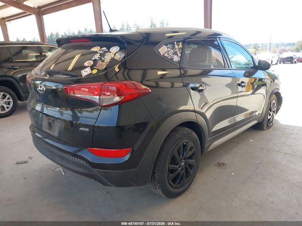 2017 HYUNDAI TUCSON SE