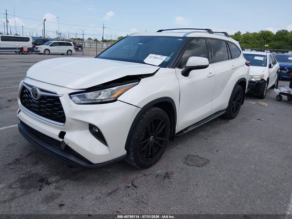 2020 TOYOTA HIGHLANDER XLE