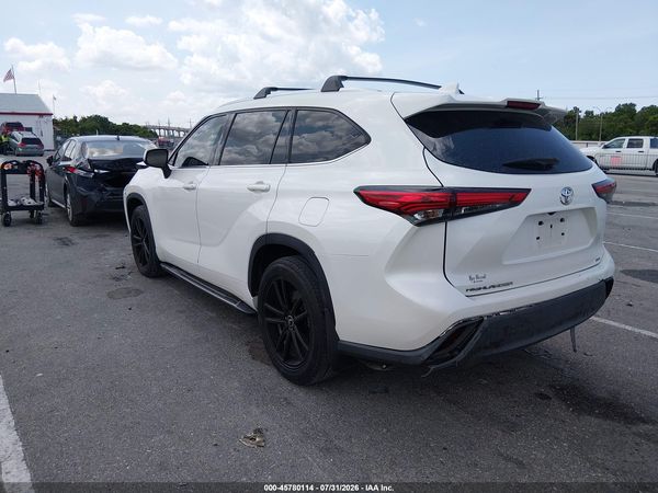 2020 TOYOTA HIGHLANDER XLE