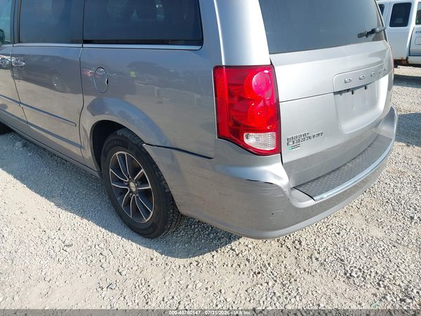 2017 DODGE GRAND CARAVAN SXT — I152