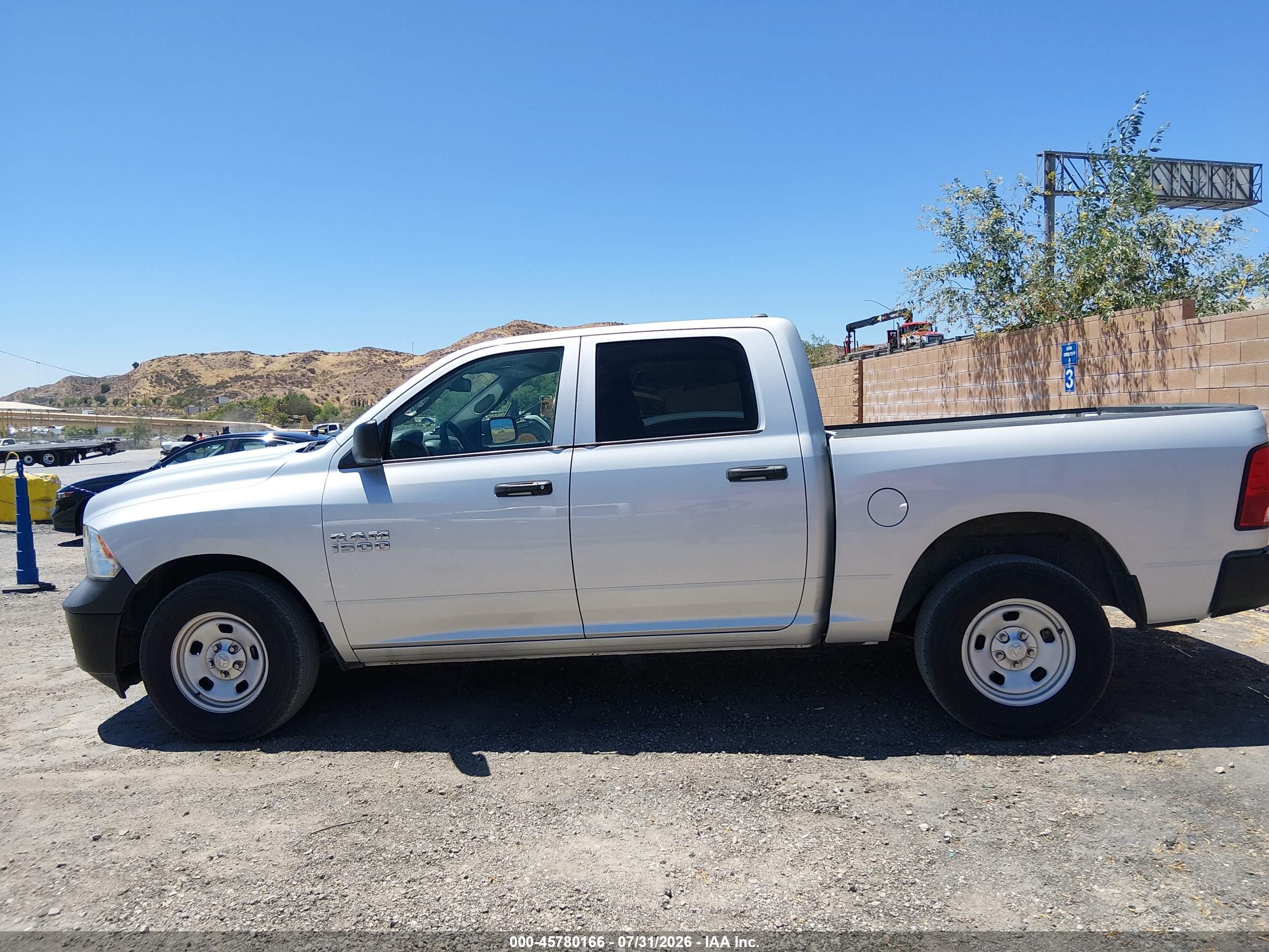 2016 RAM 1500 ST