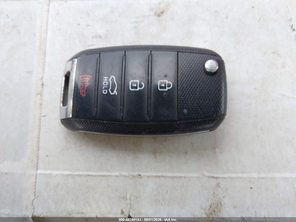 2016 KIA SORENTO 2.4L LX