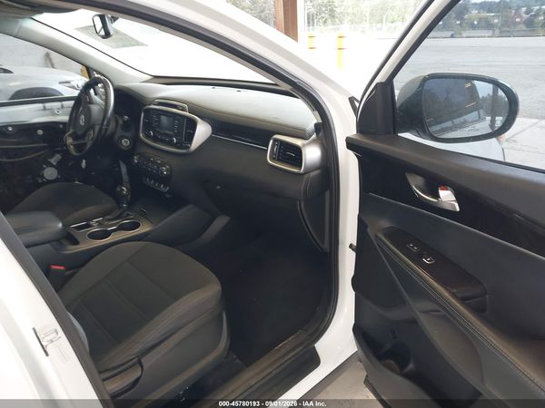 2016 KIA SORENTO 2.4L LX