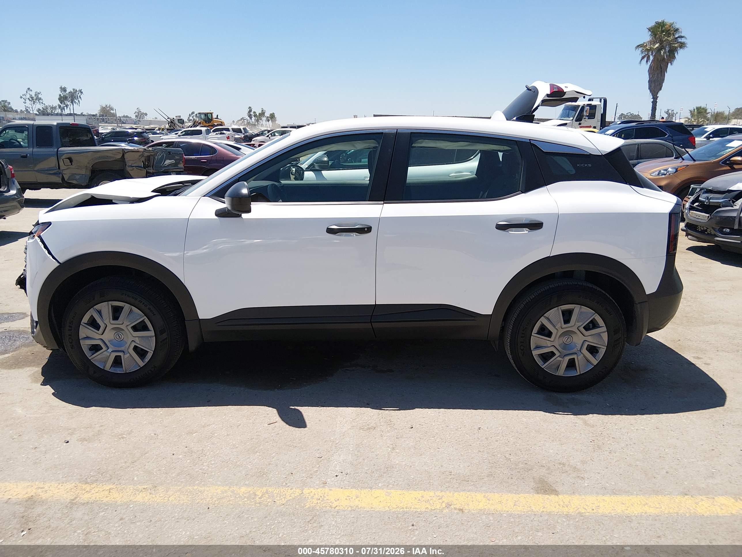 2026 NISSAN KICKS S