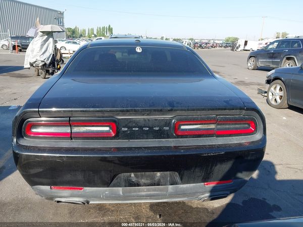 2017 DODGE CHALLENGER SXT