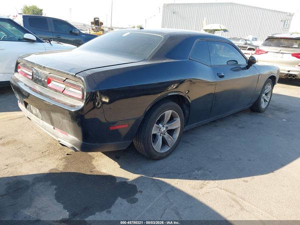 2017 DODGE CHALLENGER SXT