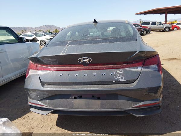 2023 HYUNDAI ELANTRA SE