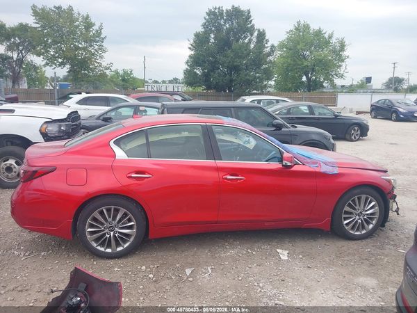 2022 INFINITI Q50 LUXE AWD
