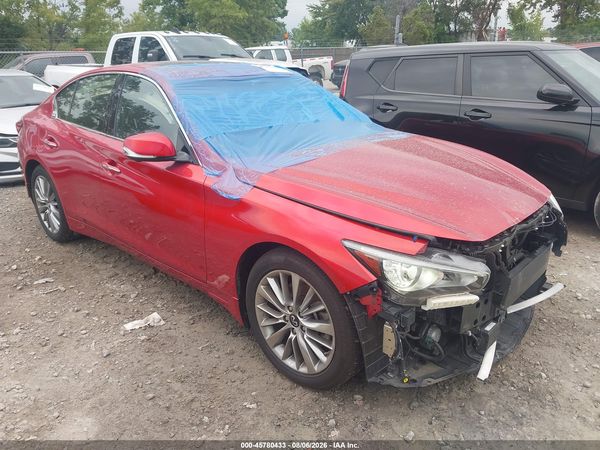 2022 INFINITI Q50 LUXE AWD