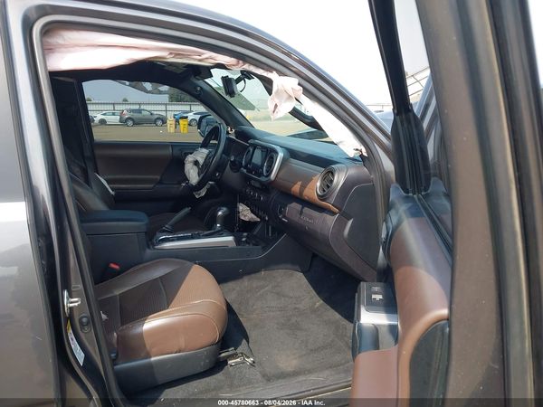 2017 TOYOTA TACOMA LIMITED