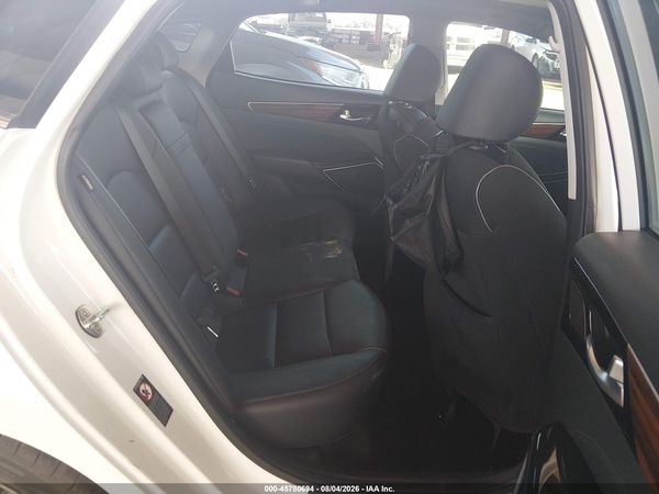 2018 KIA CADENZA PREMIUM
