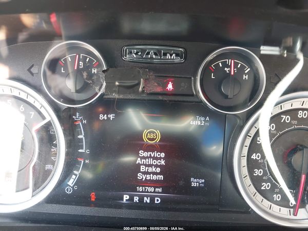 2016 RAM 1500 LARAMIE