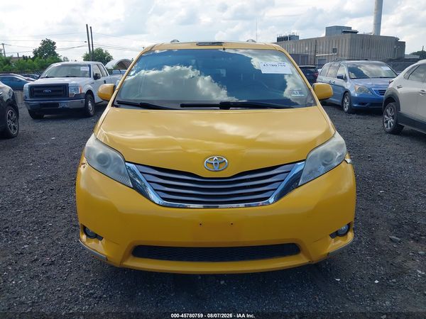2015 TOYOTA SIENNA XLE PREMIUM 7 PASSENGER — I6