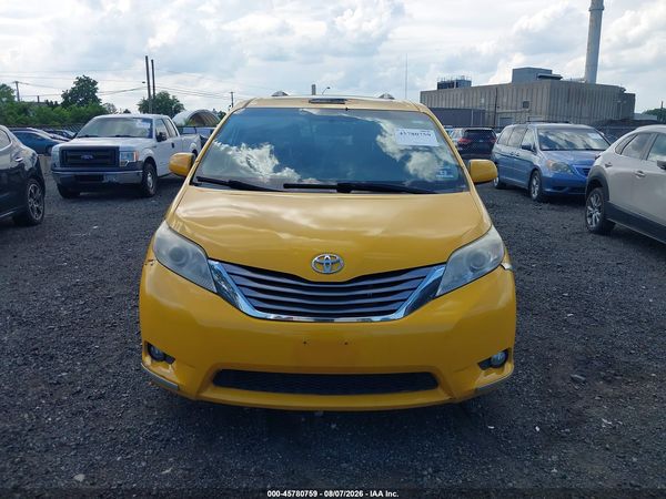 2015 TOYOTA SIENNA XLE PREMIUM 7 PASSENGER — I115