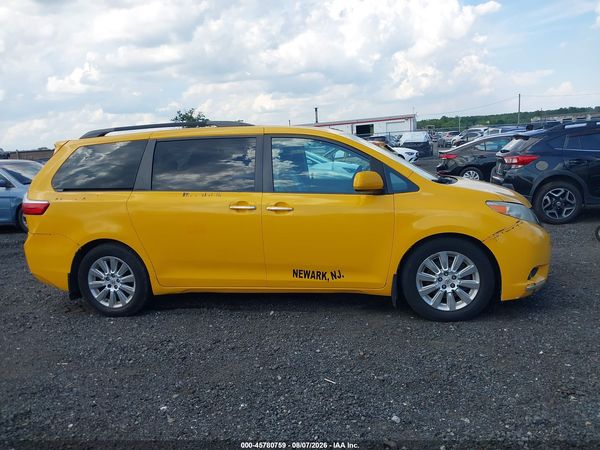 2015 TOYOTA SIENNA XLE PREMIUM 7 PASSENGER — I116