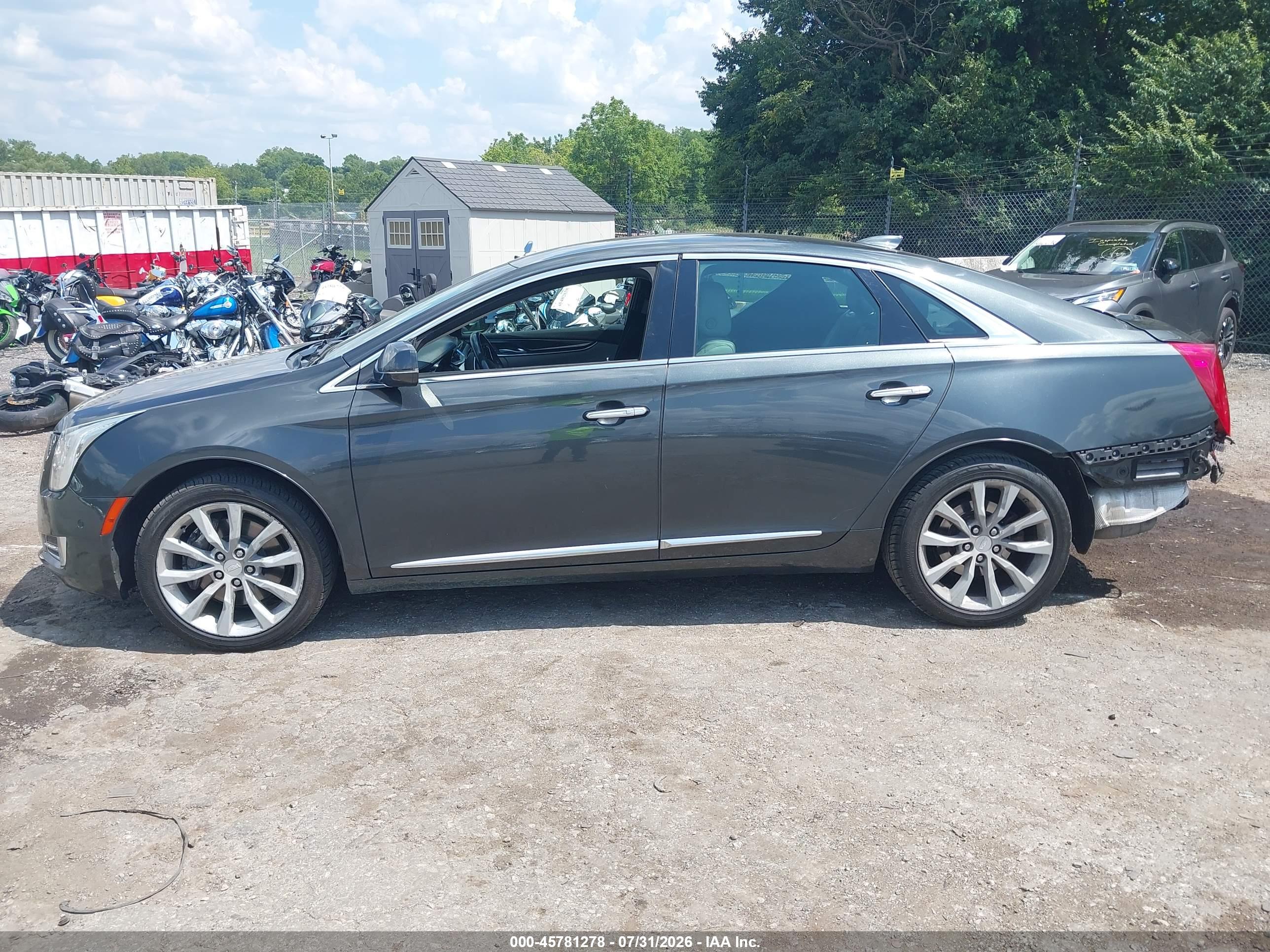 2017 CADILLAC XTS LUXURY