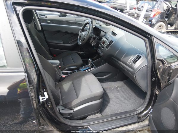 2017 KIA FORTE LX
