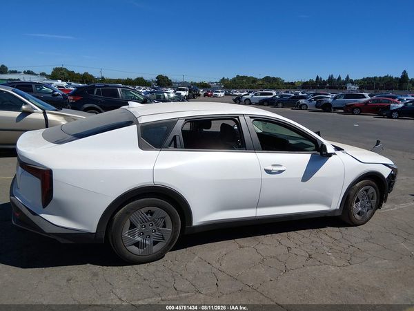 2025 KIA K4 LX