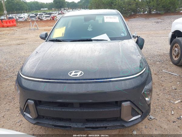 2024 HYUNDAI KONA SE