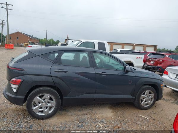 2024 HYUNDAI KONA SE