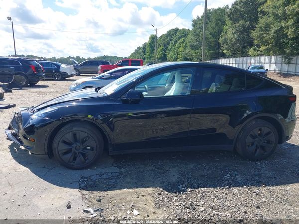 2025 TESLA MODEL Y