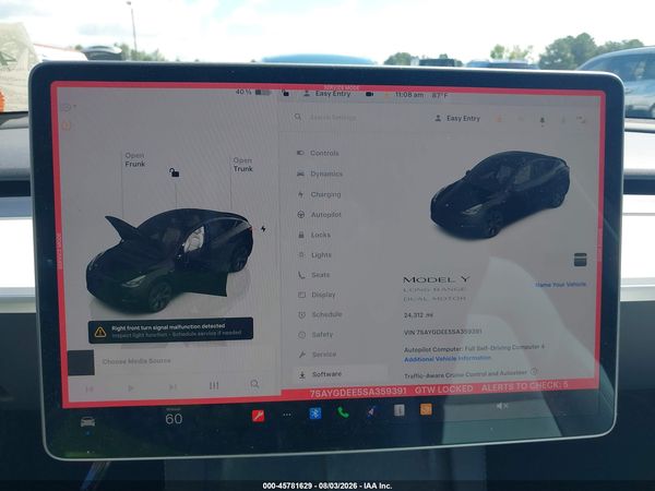 2025 TESLA MODEL Y