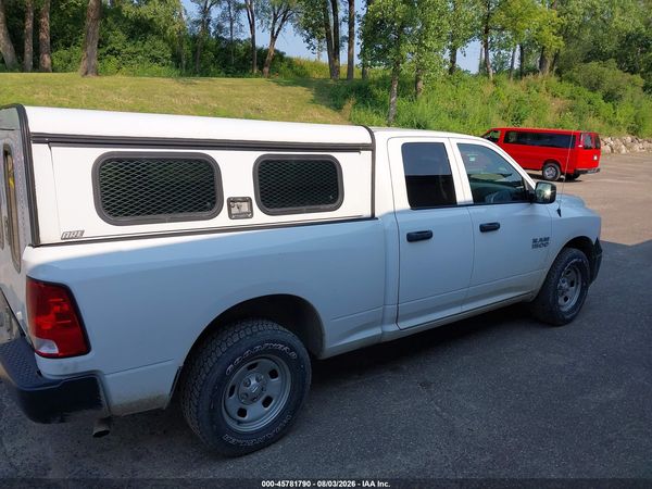 2017 RAM 1500 TRADESMAN  4X4 6'4 BOX