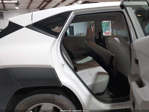 2024 HYUNDAI KONA SE