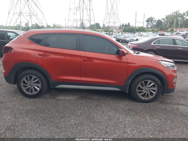 2017 HYUNDAI TUCSON SE