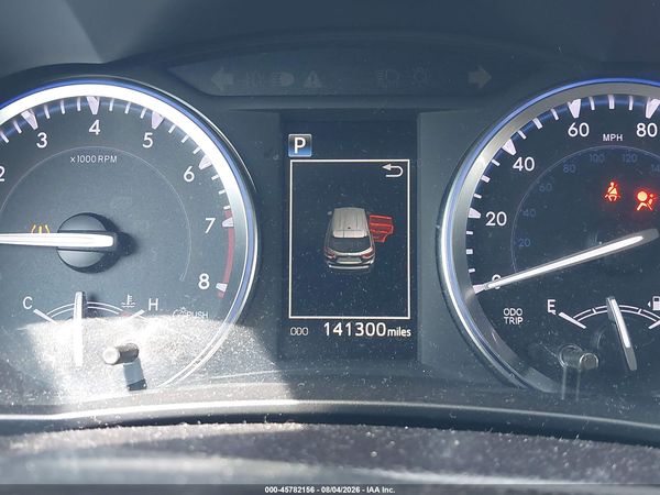 2017 TOYOTA HIGHLANDER SE