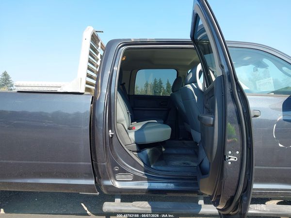 2018 RAM 3500 TRADESMAN  4X4 8' BOX