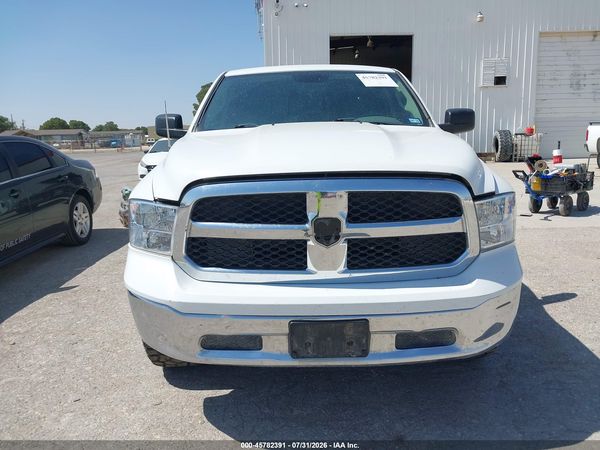 2019 RAM 1500 CLASSIC SLT  4X2 6'4 BOX