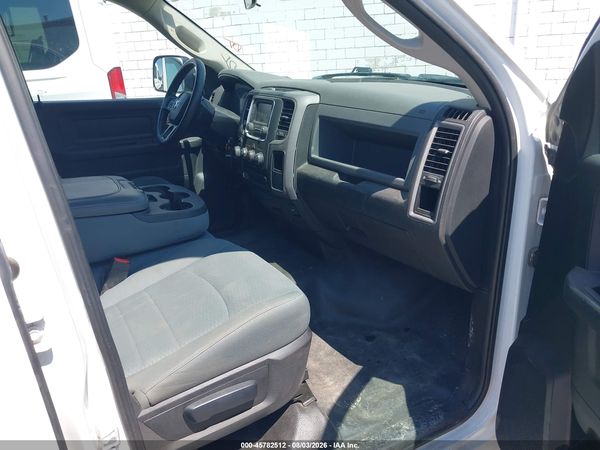 2017 RAM 1500 TRADESMAN  4X4 6'4 BOX