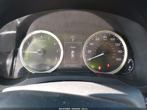 2016 LEXUS IS 200T
