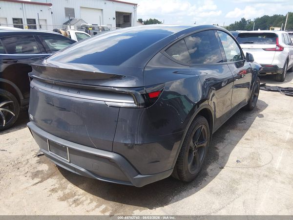2026 TESLA MODEL Y