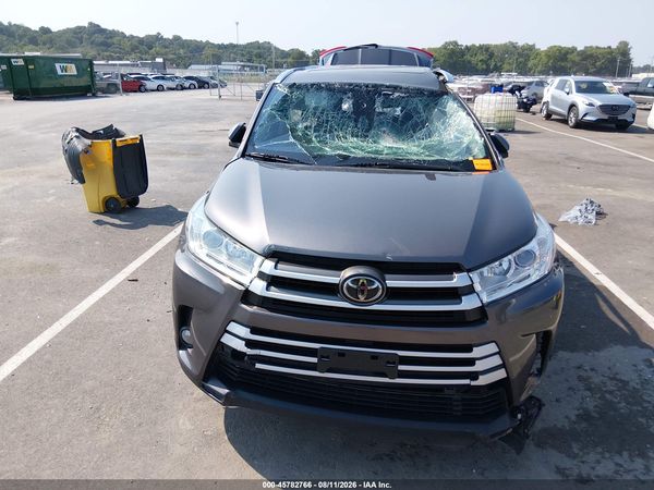 2017 TOYOTA HIGHLANDER XLE