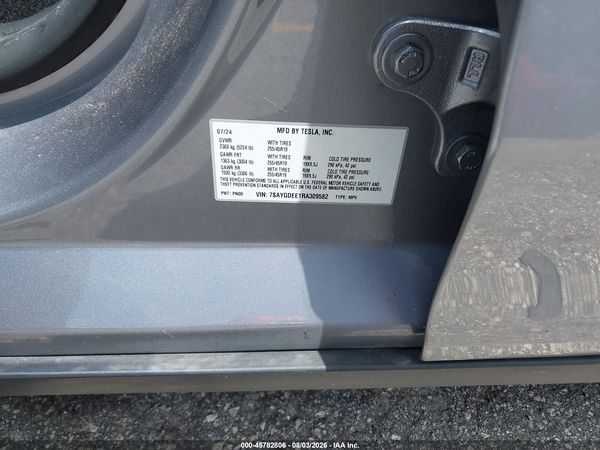 2024 TESLA MODEL Y